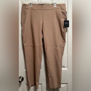 Simply Vera Wang  Skinny Ankle Mid Rise Pants.